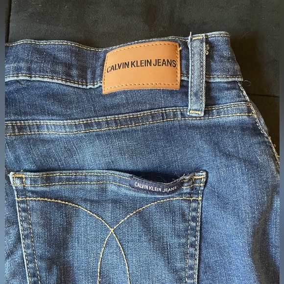 Calvin Klein Jean Shorts - Picture 2 of 5